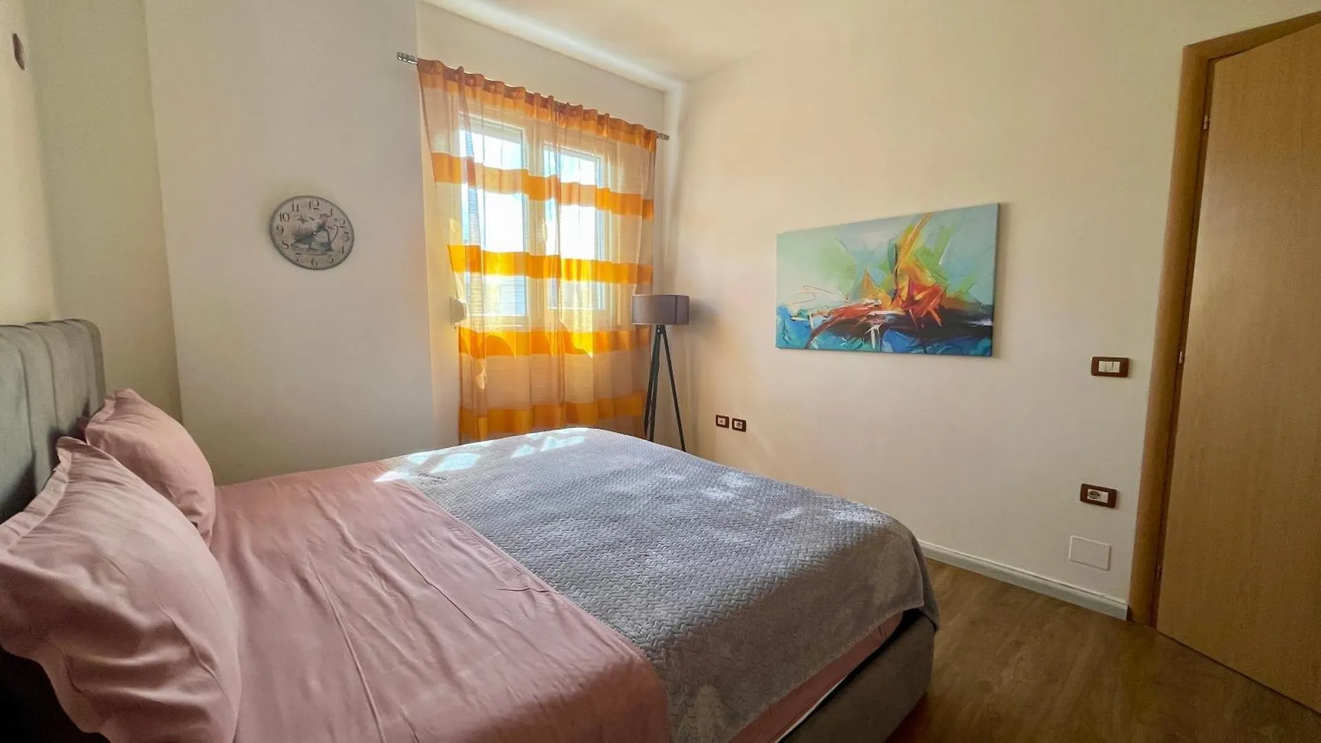 21° Bs Pazari City Center Comfort Apartment Tirana