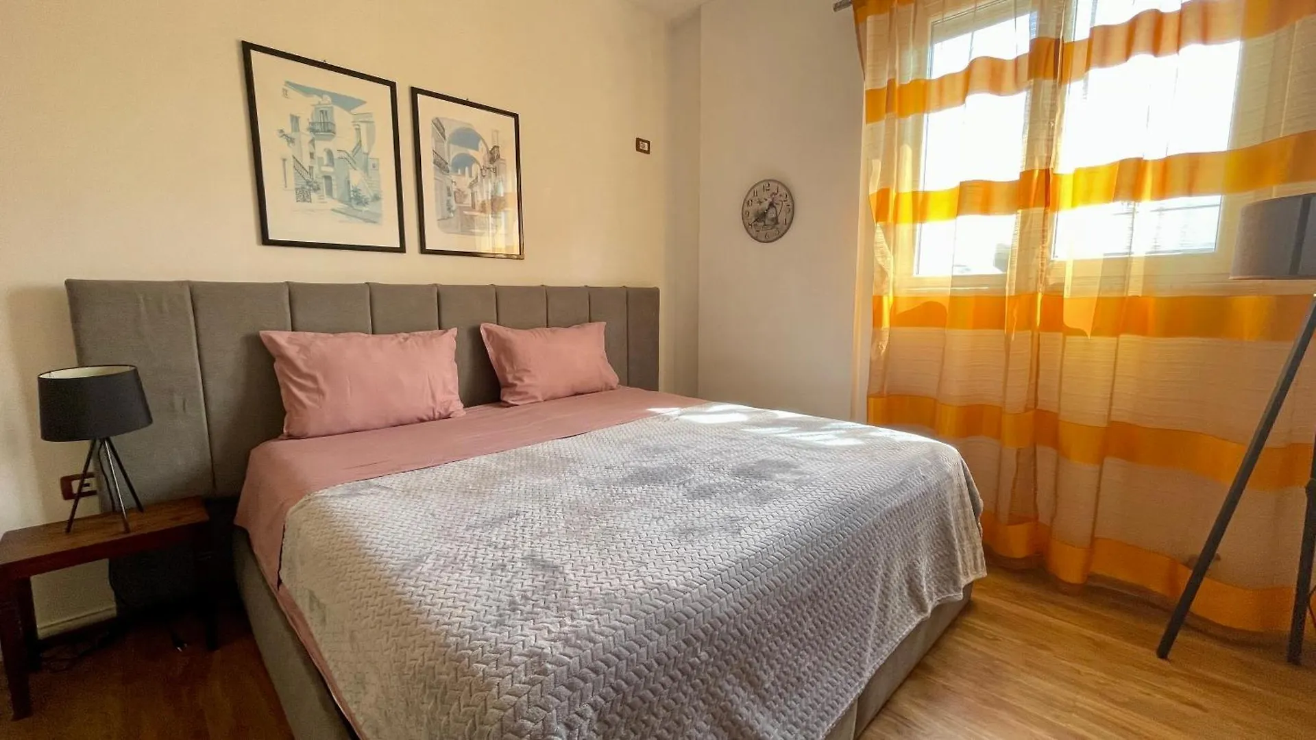 Apartament 21° Bs Pazari City Center Comfort Tirana Albania