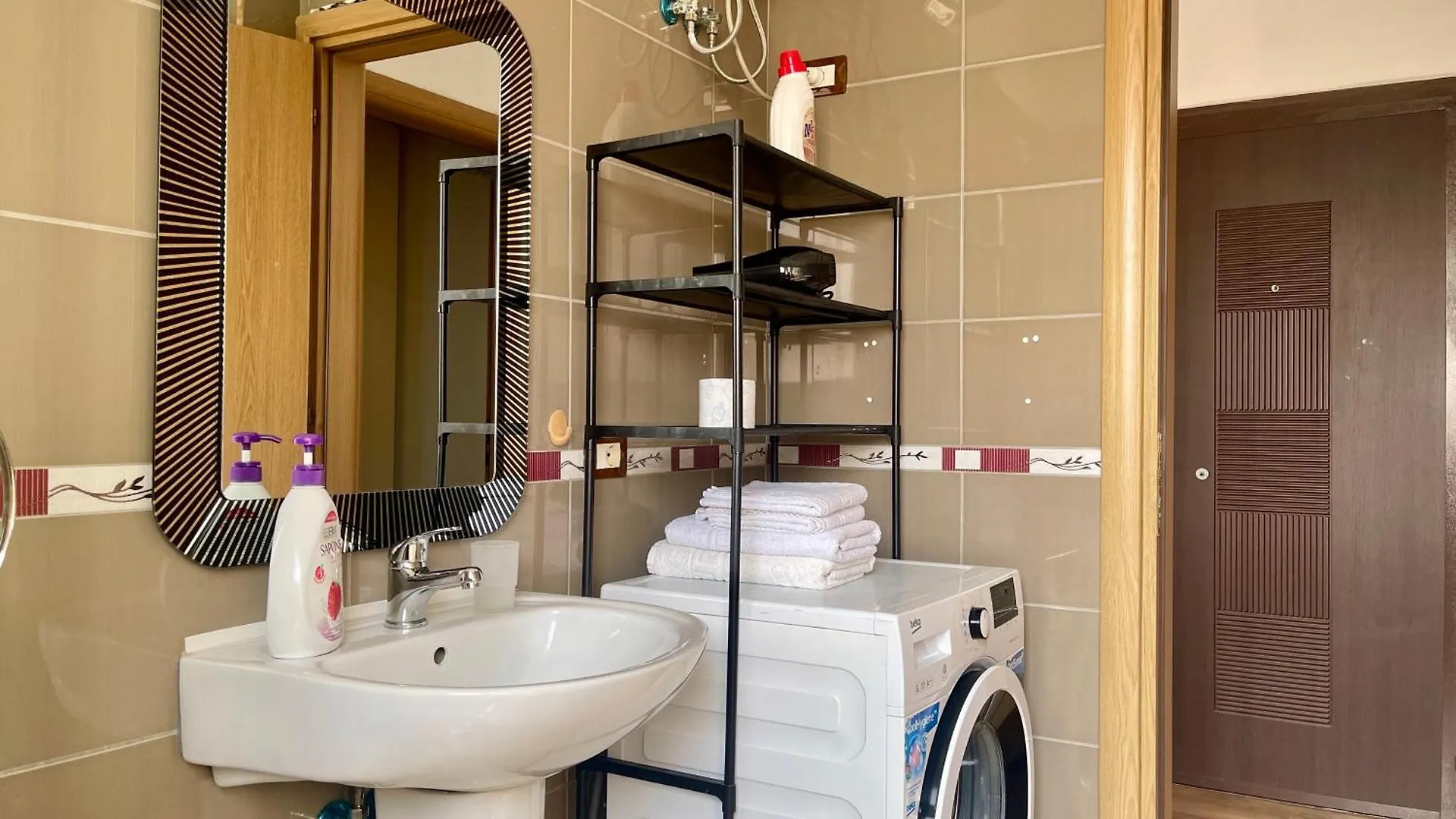 Apartament 21° Bs Pazari City Center Comfort Tirana